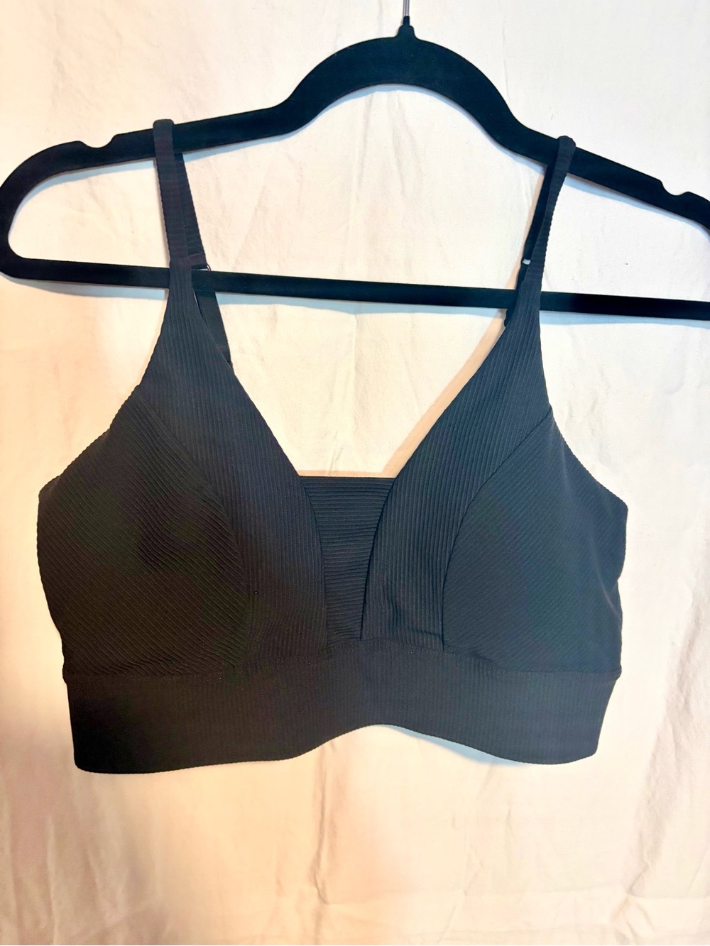 Old Navy Black Ribbed Wireless Sports Bralette